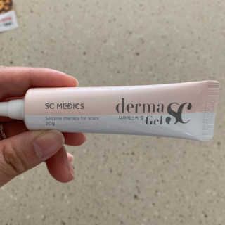 derma SC-Gel 더마에스씨 겔 20g — 5점을 준 리뷰어가 2020년 5월 올린 사용 사진
