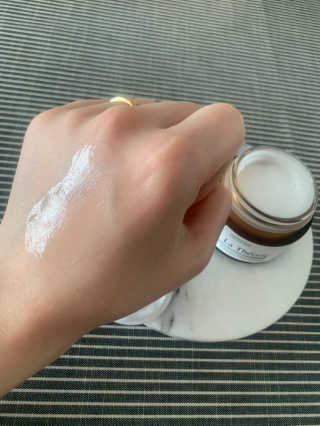 La Theorie Hydrating Ingredients | 하이드레이팅 인그레이디언츠 — 4점을 준 리뷰어가 2020년 4월 올린 사용 사진