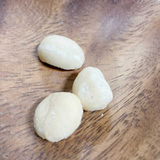 도이퉁 마카다미아 넛 90g  로얄 마카넛 오리지널 쏠트 허니 — 4점을 준 리뷰어가 2020년 12월 올린 사용 사진