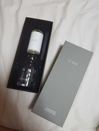 레나스 프리미엄 아로마 디퓨저 200ml  [1SET] — 5점을 준 리뷰어가 2020년 9월 올린 사용 사진