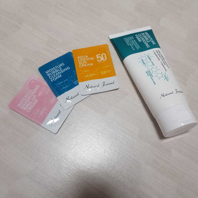 모이스춰 버블 클렌징폼 리뷰 사진