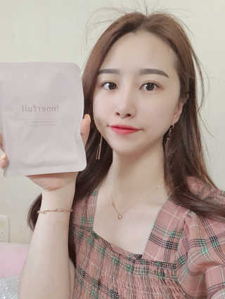 이너풀 하이 모이스처라이징 바이오셀룰로오스 마스크 — 5점을 준 리뷰어가 2020년 8월 올린 사용 사진