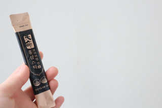 헬스업_천명진프리미엄홍삼스틱_10ml x 30포 — 5점을 준 리뷰어가 2020년 8월 올린 사용 사진