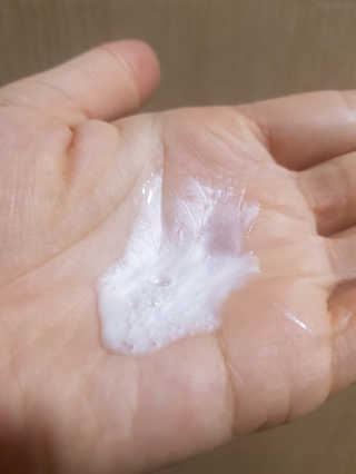 멈칫 멜팅 바디로션,  약산성 바디워시 택 1 — 5점을 준 리뷰어가 2020년 6월 올린 사용 사진