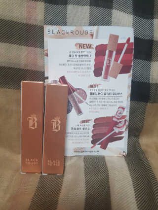 [블랙루즈] 에어 핏 벨벳틴트7 택1+랜덤1 — 5점을 준 리뷰어가 2020년 11월 올린 사용 사진