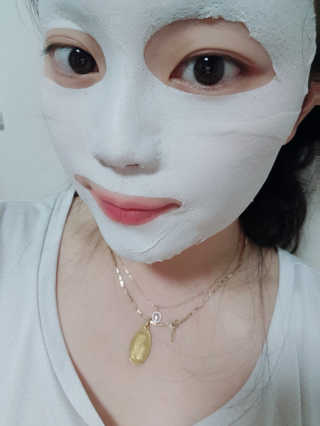 아이디플라코스메틱 페이스핏 플라스터 마스크 — 5점을 준 리뷰어가 2020년 5월 올린 사용 사진