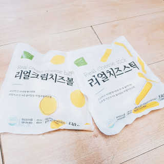 가치식탁 리얼치즈스틱, 리얼크림치즈볼 — 5점을 준 리뷰어가 2020년 10월 올린 사용 사진