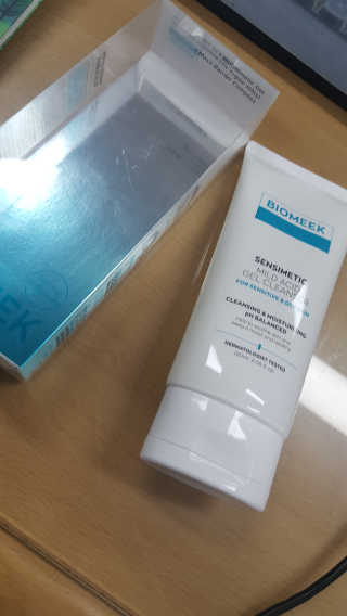 바이오믹 BIOMEEK SENSIMETIC MILD ACID CLEANSER — 5점을 준 리뷰어가 2020년 8월 올린 사용 사진