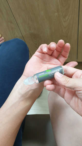 짜이디 야몽_허브로만든 힐링 아로마오일 — 5점을 준 리뷰어가 2020년 10월 올린 사용 사진