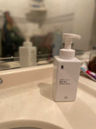 [생활공작소]핸드워시 용기 500ml 1개+리필 400ml 2개 — 5점을 준 리뷰어가 2020년 8월 올린 사용 사진