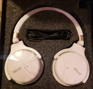 SEVIZ Bluetooth Headphones 10 3color — 5점을 준 리뷰어가 2020년 6월 올린 사용 사진