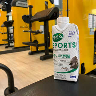 셀렉스스포츠 셀렉스 스포츠 드링크 초콜릿 _ 330ml x 12팩 — 5점을 준 리뷰어가 2020년 10월 올린 사용 사진