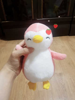 더샵토이 핸드메이드 동물 펭귄 애착 봉제인형 — 5점을 준 리뷰어가 2020년 7월 올린 사용 사진