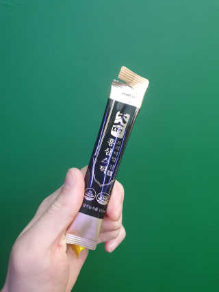 헬스업_천명진프리미엄홍삼스틱_10ml x 30포 — 5점을 준 리뷰어가 2020년 10월 올린 사용 사진
