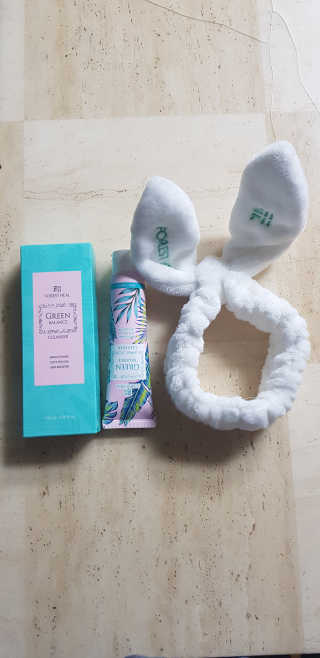 포레스트힐 SS 그린 밸런스 클렌져 100ml + 헤어밴드 — 5점을 준 리뷰어가 2020년 4월 올린 사용 사진