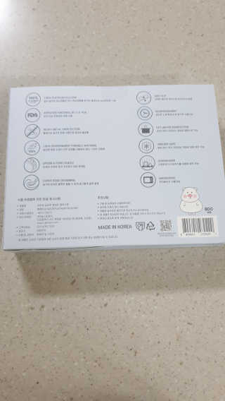 유비맘 캐릭터 실리콘 흡착 식판_색상 랜덤발송 — 5점을 준 리뷰어가 2020년 11월 올린 사용 사진