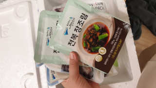 바다는다웰빙이다 완도사랑 전복죽 250g - 2팩 + 전복장조림 2팩 — 5점을 준 리뷰어가 2020년 8월 올린 사용 사진