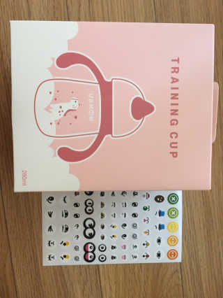 유비맘 트라이탄 코니빨대컵_컬러 랜덤 발송 — 4.5점을 준 리뷰어가 2020년 6월 올린 사용 사진