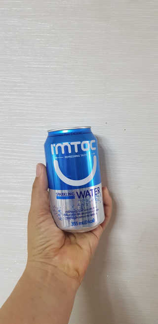 일화 아임톡 탄산수 355mlX24캔 + 보냉팩 증정이벤트 — 5점을 준 리뷰어가 2020년 4월 올린 사용 사진
