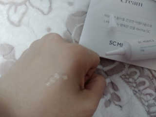derma SC-Gel 더마에스씨 겔 20g — 5점을 준 리뷰어가 2020년 4월 올린 사용 사진