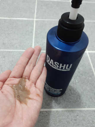 다슈코리아 다슈 데일리 단백질 한방 두피 골드 샴푸 500ml — 5점을 준 리뷰어가 2020년 7월 올린 사용 사진