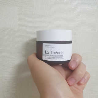 La Theorie Hydrating Ingredients | 하이드레이팅 인그레이디언츠 — 5점을 준 리뷰어가 2020년 4월 올린 사용 사진