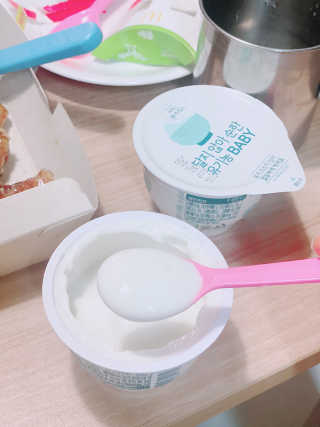 남양유업 떠먹는 불가리스 달지 않아 순한 유기농 BABY 2단계 — 4.5점을 준 리뷰어가 2020년 10월 올린 사용 사진