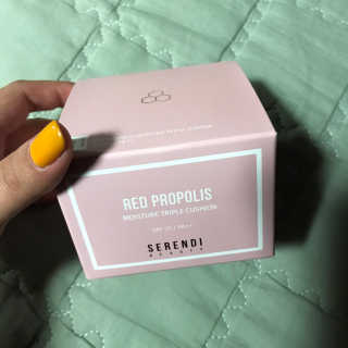 세렌디뷰티 레드 프로폴리스 모이스처 트리플 쿠션 — 3점을 준 리뷰어가 2020년 8월 올린 사용 사진
