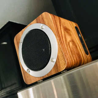 SEVIZ MINI10W 레트로 블루투스 스피커 — 5점을 준 리뷰어가 2020년 10월 올린 사용 사진