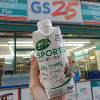 셀렉스스포츠 셀렉스 스포츠 드링크 초콜릿 _ 330ml x 12팩 — 5점을 준 리뷰어가 2020년 11월 올린 사용 사진