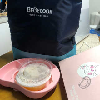 유비맘 캐릭터 실리콘 흡착 식판_색상 랜덤발송 — 5점을 준 리뷰어가 2020년 8월 올린 사용 사진