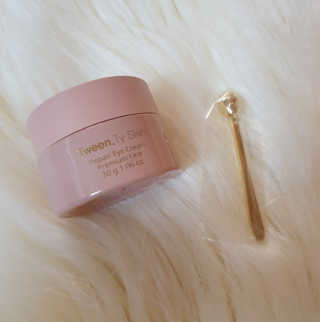 Tween.Ty Skin 트웬티스킨 리페어 아이크림 프리미엄 라인 — 5점을 준 리뷰어가 2020년 11월 올린 사용 사진