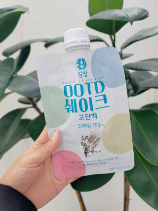 [꾸콤] 참참 OOTD쉐이크 고단백 일주일세트 50g x 5 — 4점을 준 리뷰어가 2020년 11월 올린 사용 사진