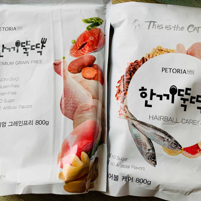 한끼뚝딱 프리미엄 고양이사료_그레인프리/헤어볼케어 리뷰 사진