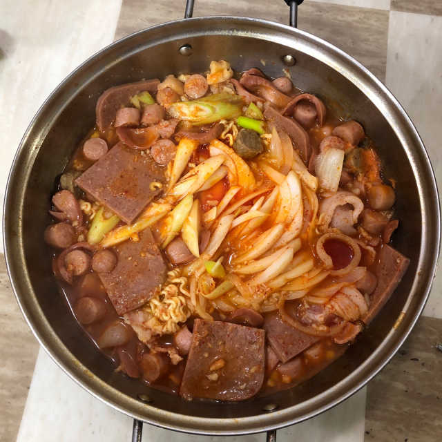 햇필드 부대찌개 리뷰 사진