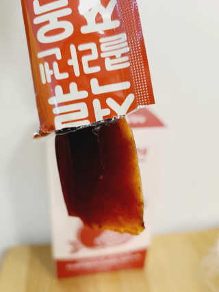 조은약초 석류콜라겐 석류즙 석류쪼옥 젤리 스틱 15포 x 20g — 5점을 준 리뷰어가 2020년 9월 올린 사용 사진