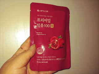 서울약사신협 약사신협_석류100_70ml x 30포 — 4.5점을 준 리뷰어가 2020년 9월 올린 사용 사진