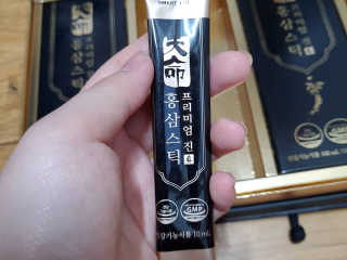 헬스업_천명진프리미엄홍삼스틱_10ml x 30포 — 5점을 준 리뷰어가 2020년 9월 올린 사용 사진