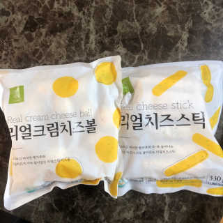 가치식탁 리얼치즈스틱, 리얼크림치즈볼 — 5점을 준 리뷰어가 2020년 9월 올린 사용 사진