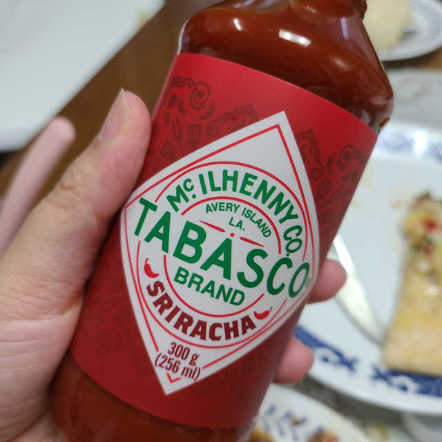 타바스코 스리라차 소스 리뷰 사진