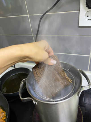[해주냉면] 신천맛집 매운 비빔냉면 2인분 + 무절임 — 5점을 준 리뷰어가 2020년 5월 올린 사용 사진