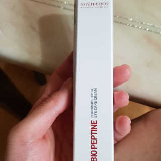 스와니코코 펩타이드 아이크림 튜브형 20ml — 5점을 준 리뷰어가 2020년 9월 올린 사용 사진