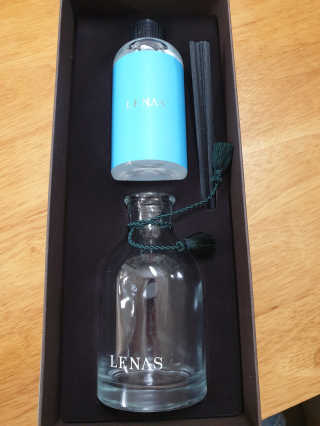 레나스 프리미엄 아로마 디퓨저 200ml  [1SET] — 3점을 준 리뷰어가 2020년 6월 올린 사용 사진