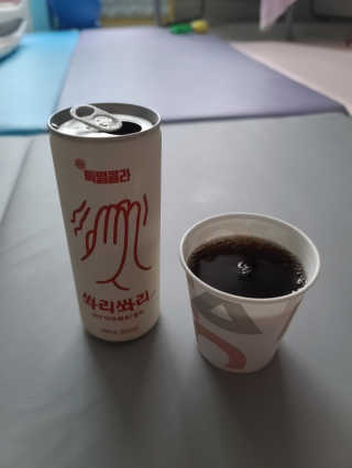 일화 No 슈가0Kcal 스테비아 톡별콜라 콤보팩 250mlX30 캔 — 1점을 준 리뷰어가 2020년 7월 올린 사용 사진