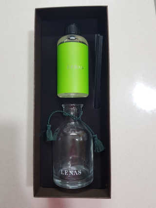 레나스 프리미엄 아로마 디퓨저 200ml  [1SET] — 3.5점을 준 리뷰어가 2020년 10월 올린 사용 사진