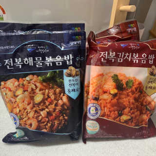 바다는다웰빙이다 전복해물볶음밥/전복김치볶음밥 250g-4봉지 — 5점을 준 리뷰어가 2020년 9월 올린 사용 사진