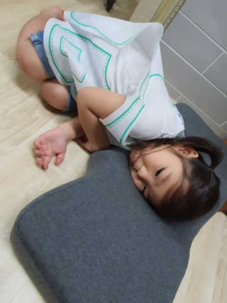바네스데코 경추 기능성 숙면 꿀잠 메모리폼 베개 — 5점을 준 리뷰어가 2020년 7월 올린 사용 사진