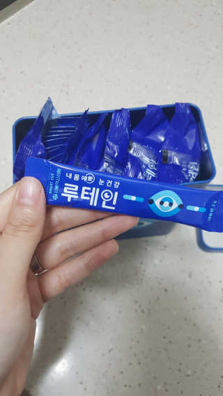 서울약사신협_내몸애눈건강루테인_2g x 50포 — 5점을 준 리뷰어가 2020년 6월 올린 사용 사진