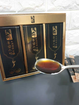 헬스업_천명진프리미엄홍삼스틱_10ml x 30포 — 5점을 준 리뷰어가 2020년 11월 올린 사용 사진