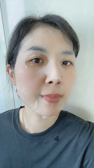 페네그린 모이스처라이징 셀렉트 마스크 4종 — 5점을 준 리뷰어가 2020년 5월 올린 사용 사진